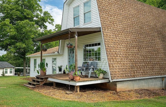 Photo of 619 Spearman Rd