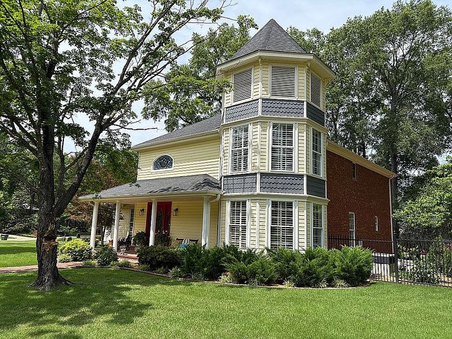 Image of 33 Shady Valley Dr