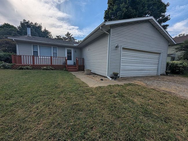 Photo of 14077 Saint Joseph Rd