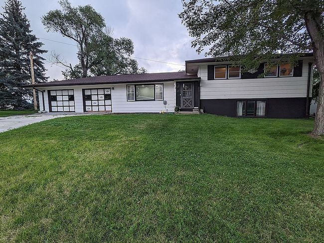 Photo of 722 N Ash St, Ainsworth, NE