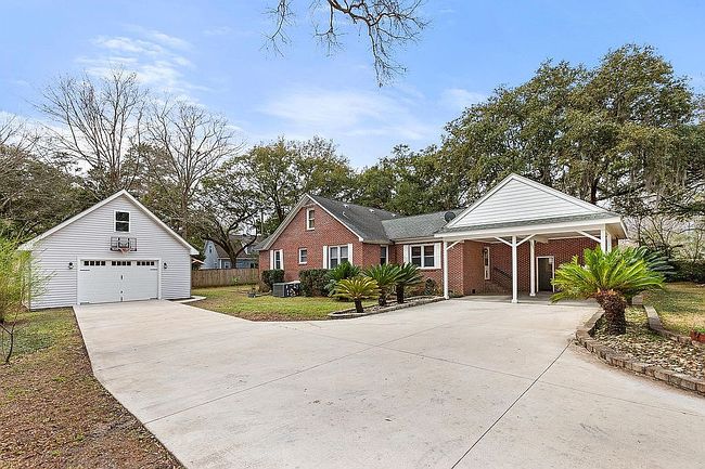 Photo of 2519 Longbranch Dr