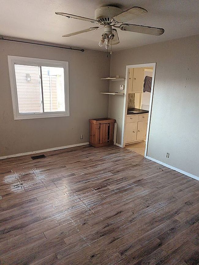 Image of 1814 Meadowlark Ave