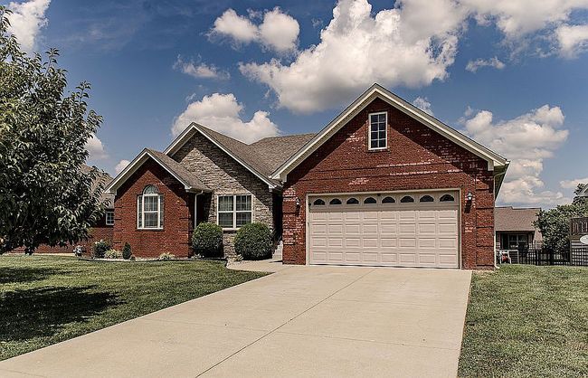 Photo of 5503 Covington Dr, Charlestown, IN