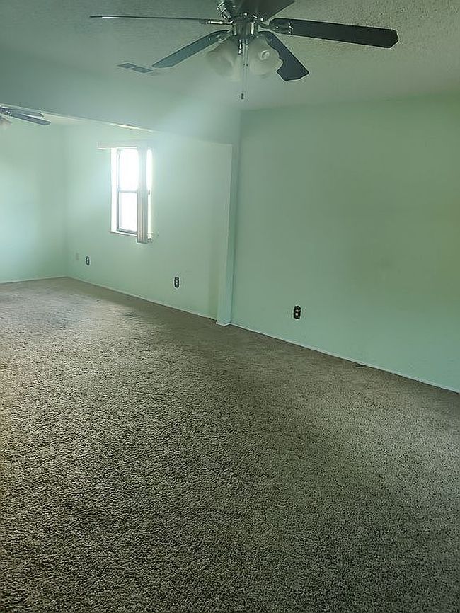 Image of 409 S Eubank Ave #107
