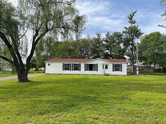 Image of 114 W Parker St