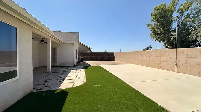 Image of 7044 W San Madele Ave