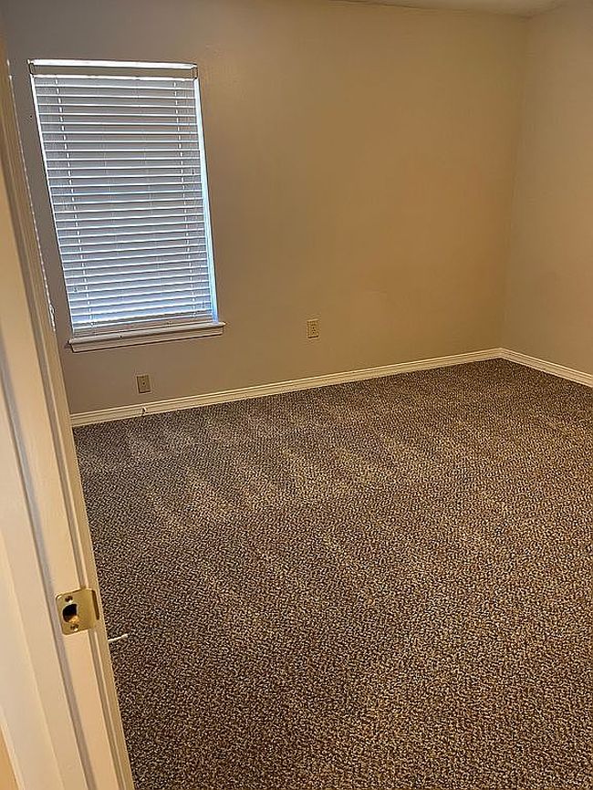 Image of 823 Bibury Pl