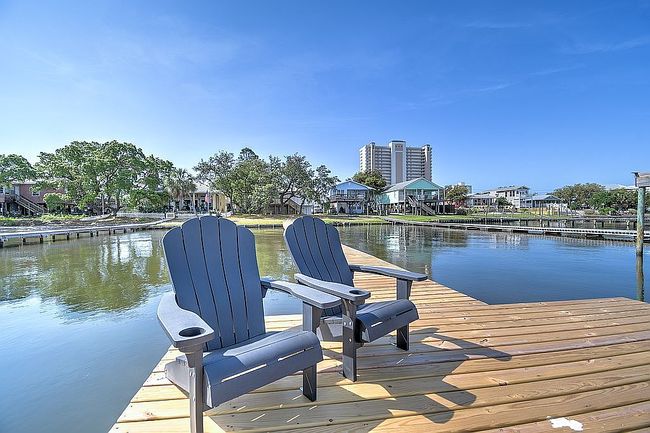 Additional photo 3 of property located at 988 W Lagoon Ave