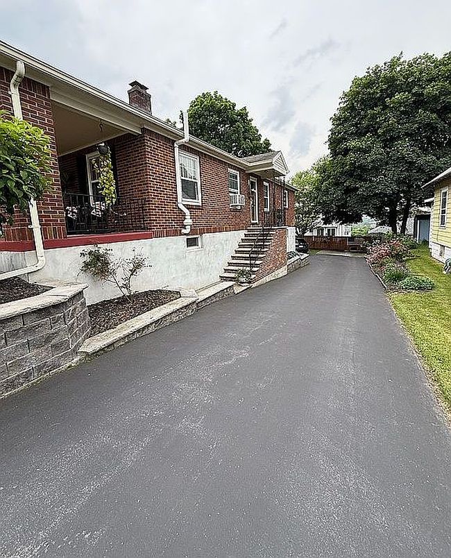 Additional photo 2 of property located at 314 Darrow Ave