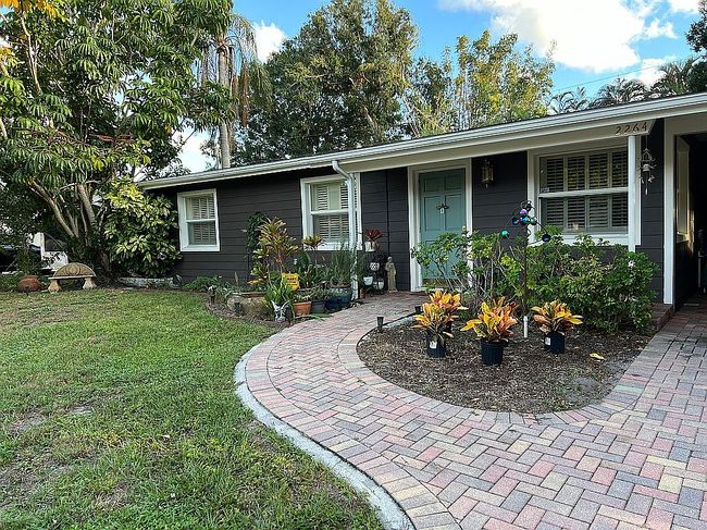 Photo of 2264 Floyd St, Sarasota, FL