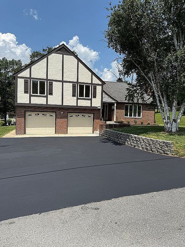Photo of 18625 White Oak Dr, Rawlings, MD