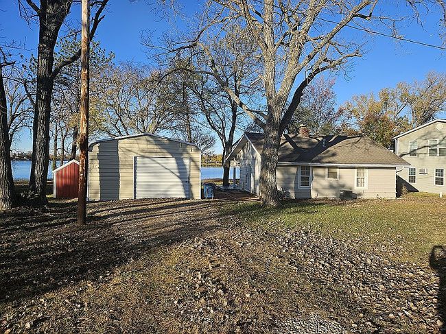 Photo of 2 Eureka Lake Rd, Eureka, KS