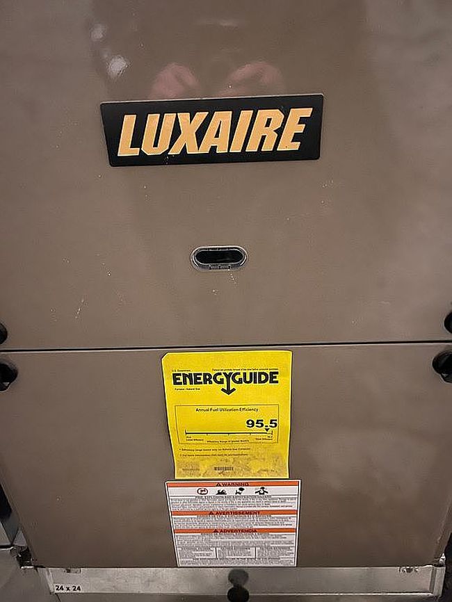 279 E 2nd St, Parker, SD