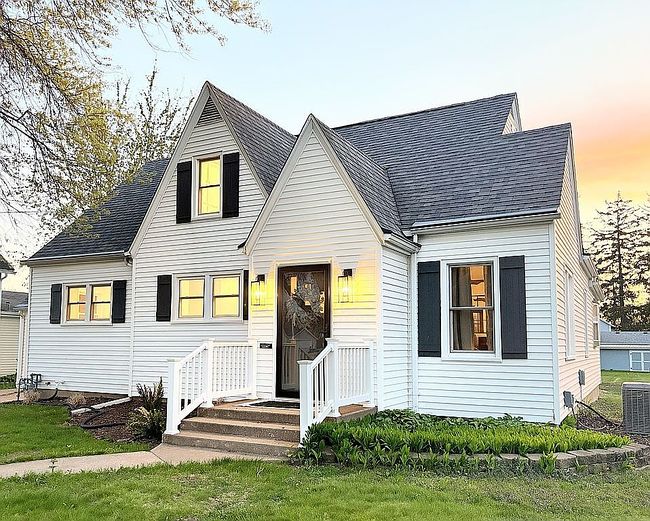Preview of property located at 323 N Vail St