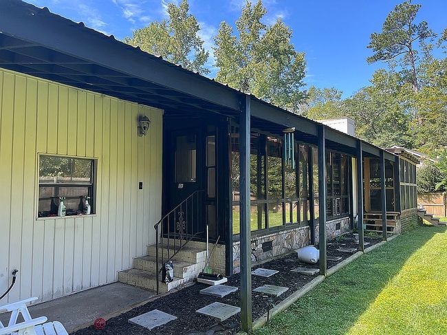 Photo of 423 Edgewood Cir, Whiteville, NC