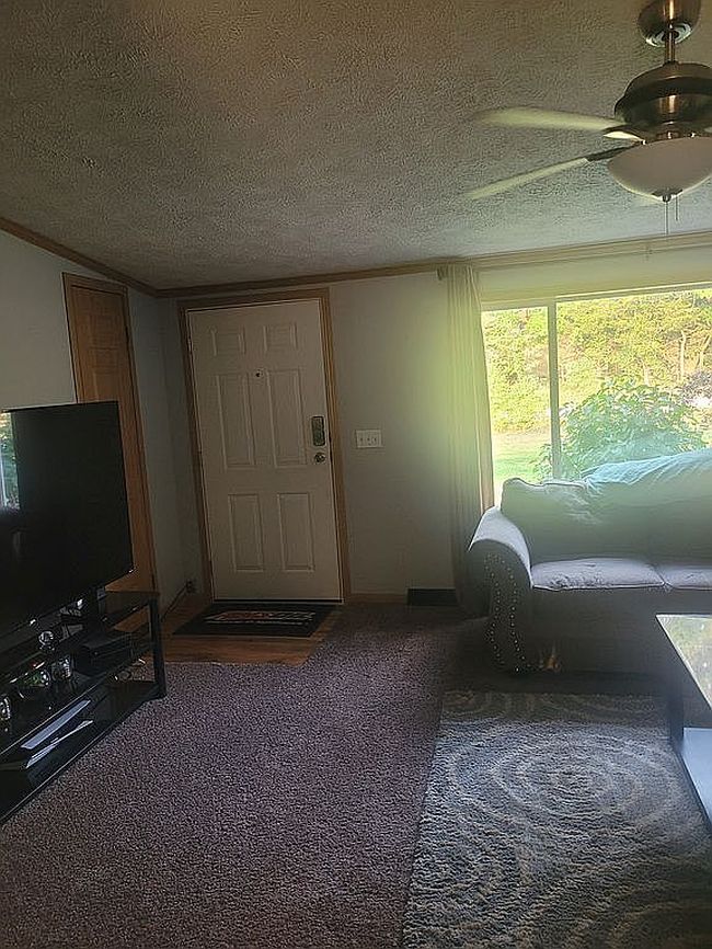 Photo of 2720 Wonderland Dr, Wayland, MI