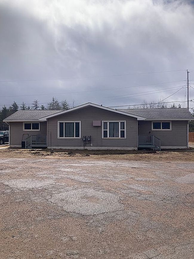Photo of 471 E M #35, Gwinn, MI