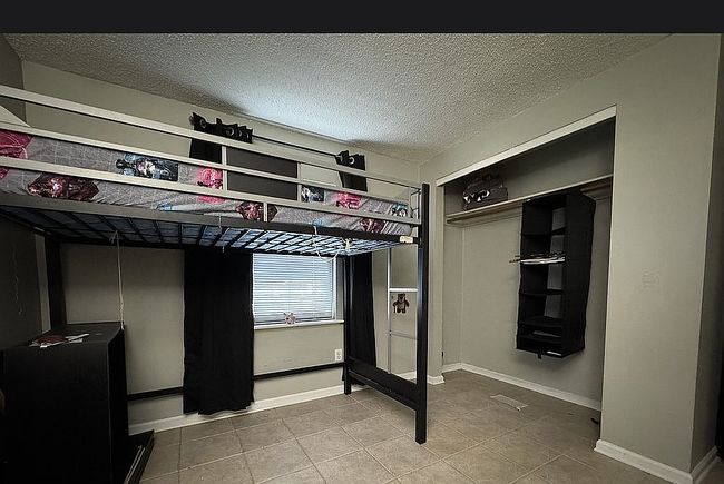 Image of 2196 Luana Dr E