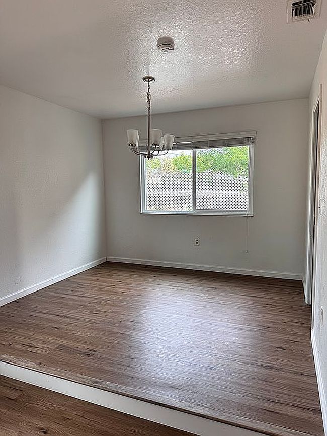 Image of 1272 Eastridge Pl
