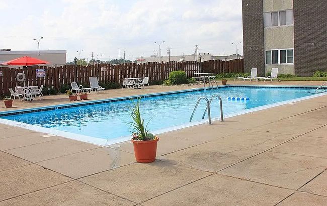 Image of 1100 Erie Ave