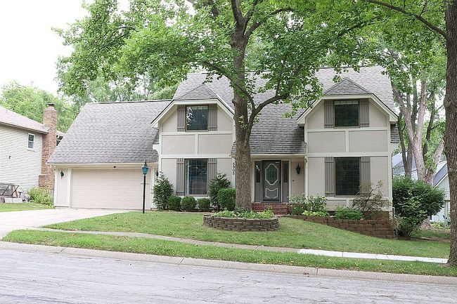 Photo of 5905 N Norton Ave