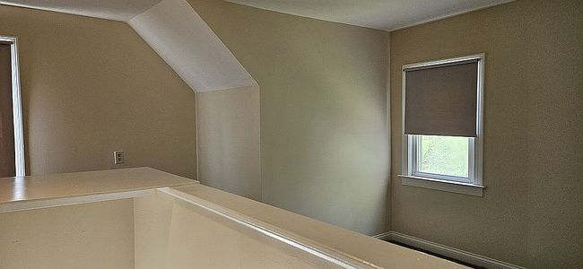 Additional photo 2 of property located at 10 Thatcher Ct