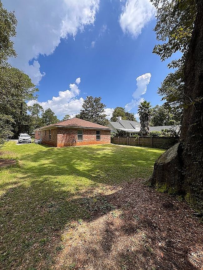 Additional photo 3 of property located at 1013 E 23rd Ave