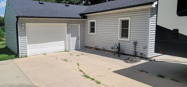 Photo of 5415 Nw Torgerson Dr, Des Moines, IA