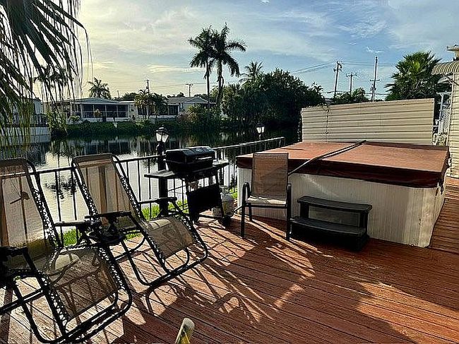 Photo of 2418 Charles Rd, Hallandale Beach, FL