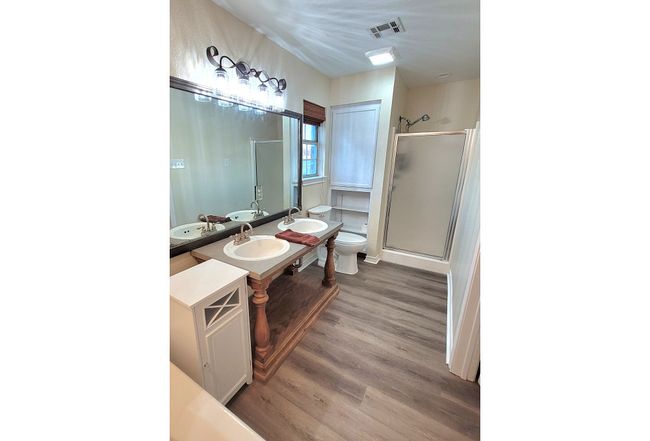Image of 12777 Chapel Rd