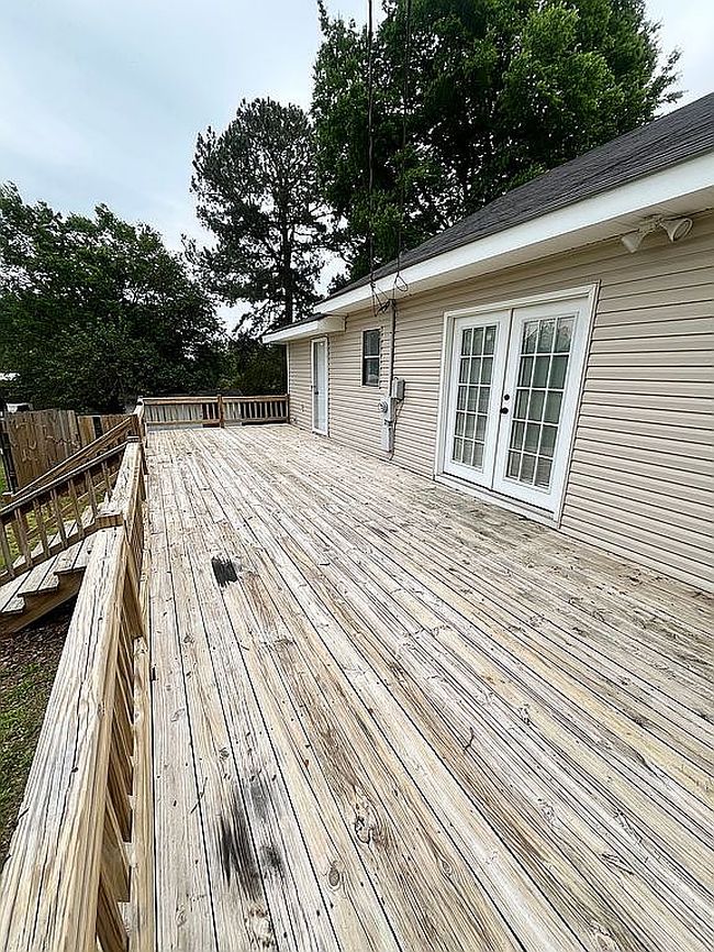 Image of 1760 N Heights Ave