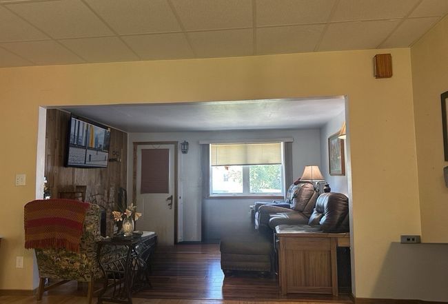 Additional photo 2 of property located at 604 2nd St W