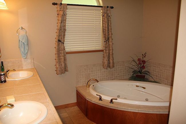 Photo of 875 Sw Edgewater Dr, Waldport, OR
