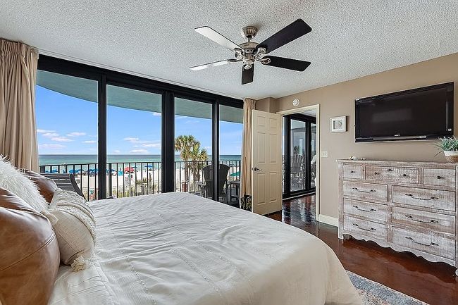 Image of 6201 Thomas Dr Unit 207