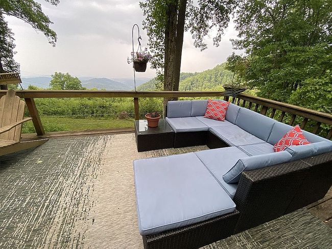 Photo of 1521 Walnut Knob Rd Se, Floyd, VA