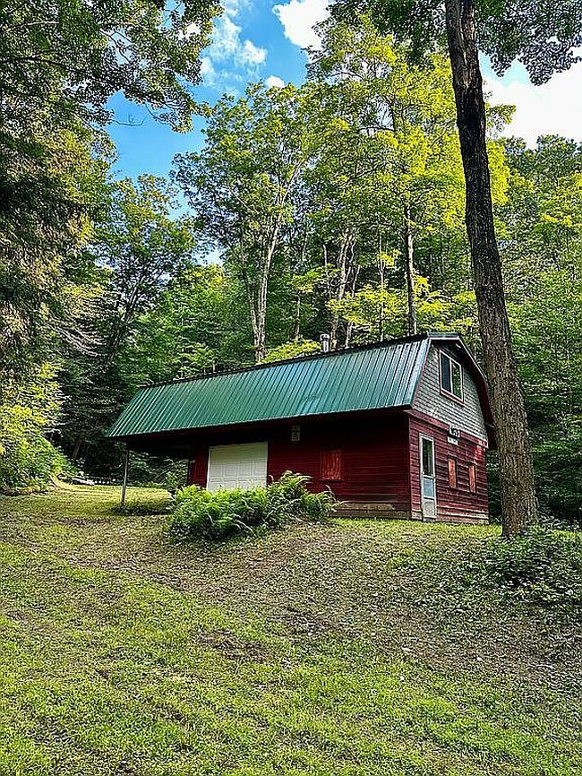 Photo of 1955 Ruttenbur Rd, Cherry Creek, NY