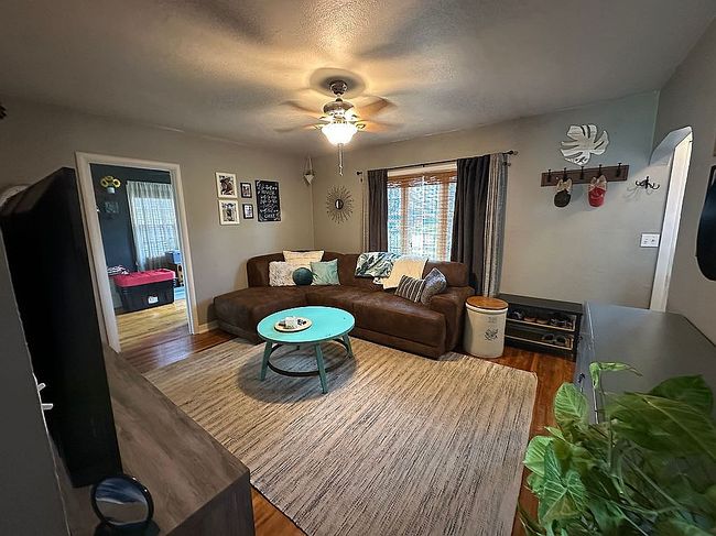 Photo of 514 Pine St, Reinbeck, IA