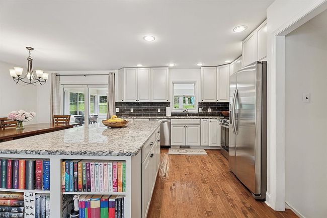 Image of 41 South Spring Ln