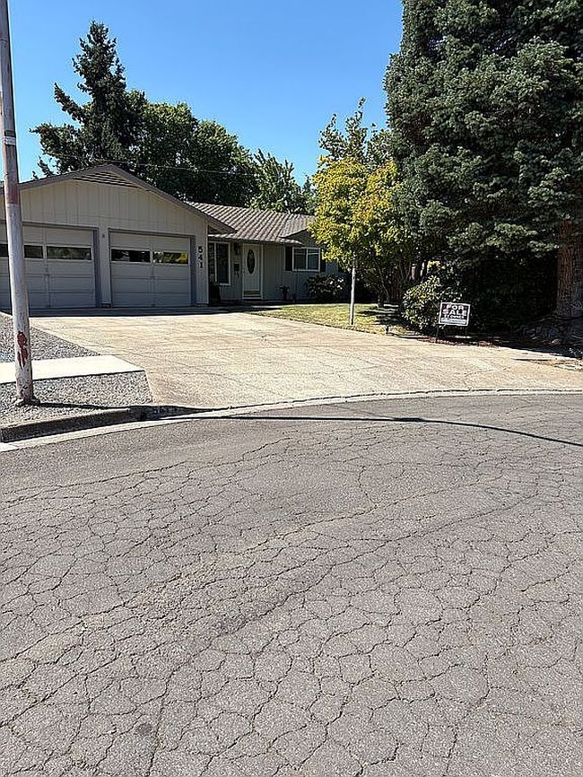 Photo of 541 Barry Cir