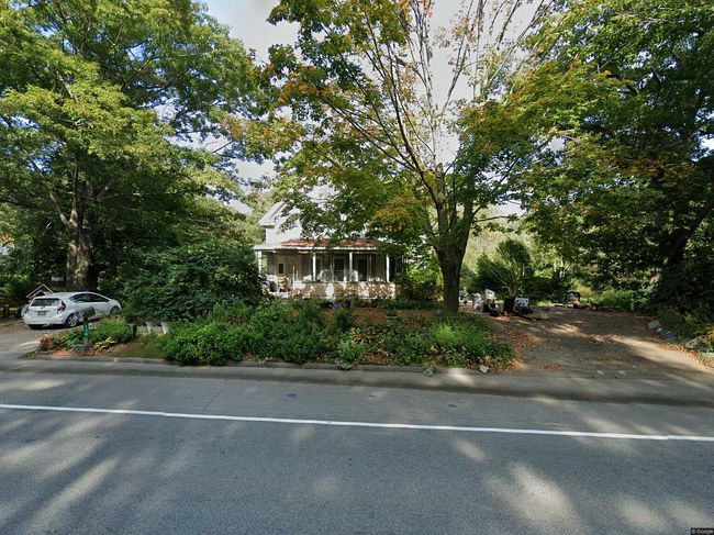 Photo of 126 Ocean House Rd, Cape Elizabeth, ME