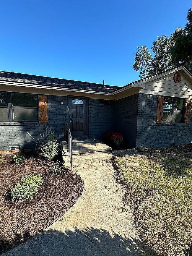 Photo of 2710 Hardy Springs Rd, Mcalester, OK