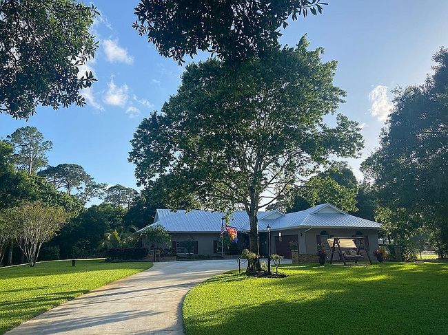 Photo of 4319 Thousand Pines Dr, Fort Pierce, FL