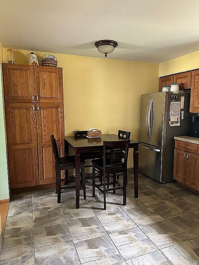 Photo of 3188 Spencer Dr, Geneva, OH
