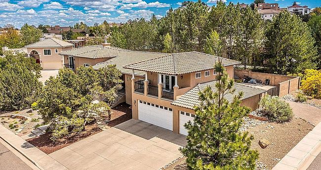 Photo of 325 Canyon View Cir