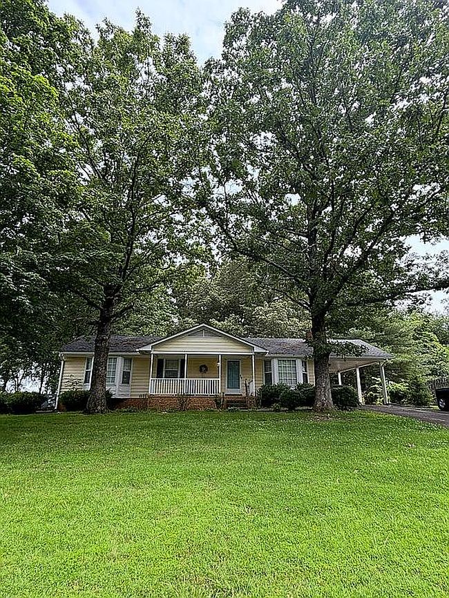 Image of 1606 Briarwood Dr