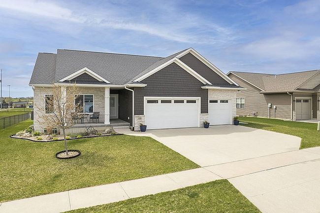 Preview of property located at 1325 E Tartan Dr