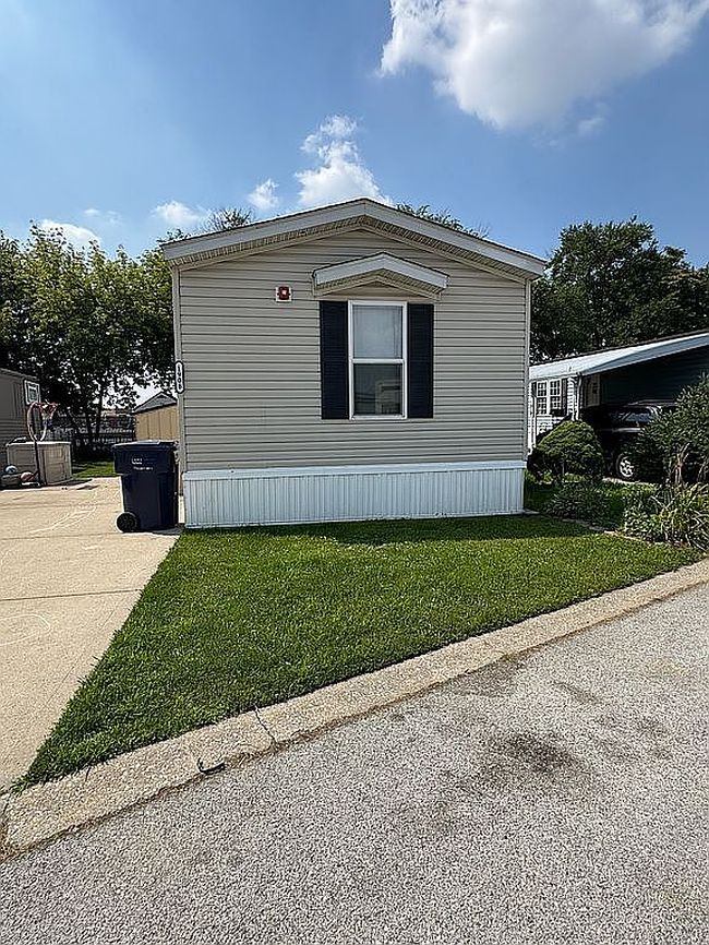 Photo of 8800 S Harlem Ave Trailer 1908, Bridgeview, IL
