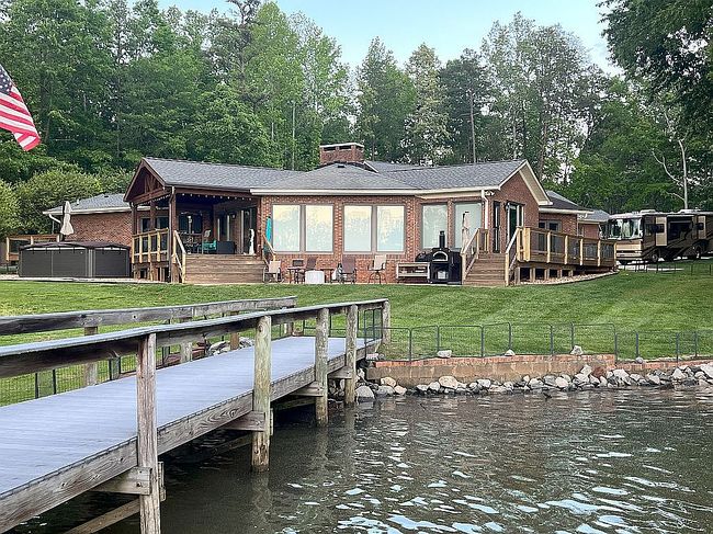 Image of 5205 Lake Wylie Rd