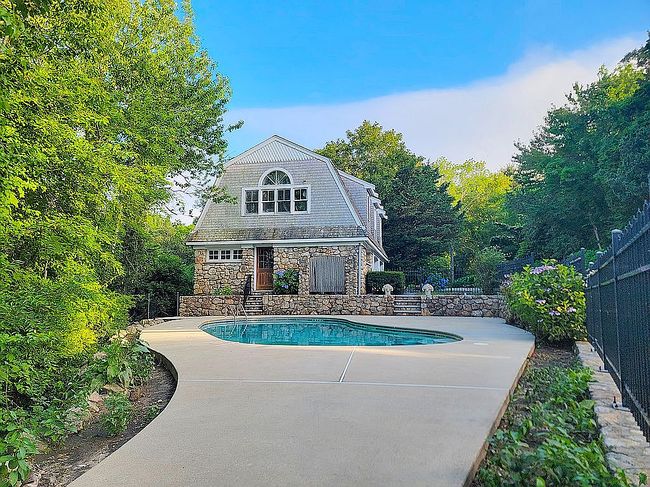 Photo of 4390 Main Street, Cummaquid, MA