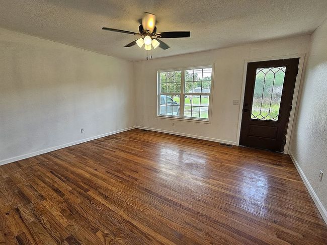 Image of 807 Pryor Cove Rd